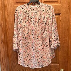 Violet & Claire Flower Print Women's Top